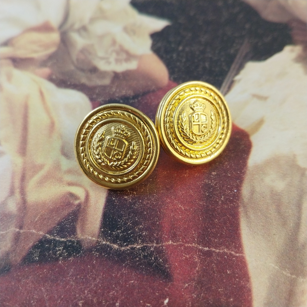Liz Claiborne Gold Button Earrings - Picture 8 of 10